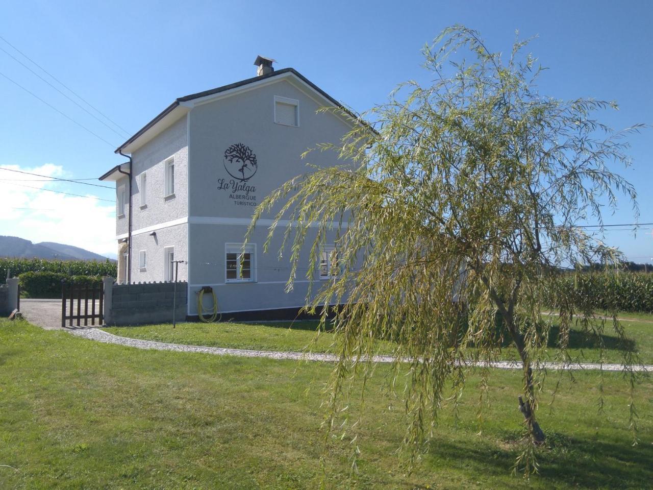 Albergue "La Yalga" Queruas Екстер'єр фото